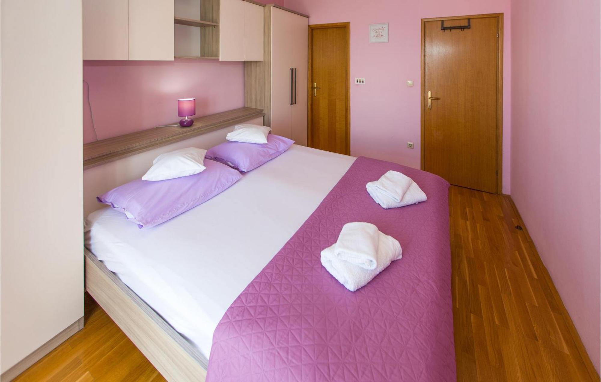 3 Bedroom Lovely Home In Plat Mlini Dış mekan fotoğraf
